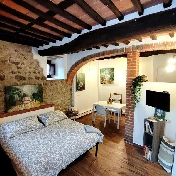 Claudia's Home La Suite，位于佩夏的酒店