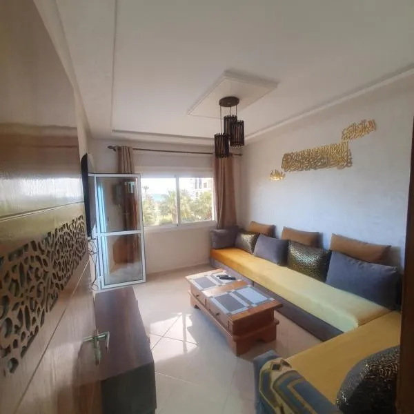 Luxury apartment in Mdiq Morocco，位于米迪克的酒店