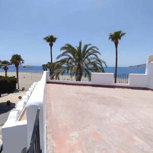 Jazmines Cabo de Gata - A，位于卡沃内拉斯的酒店