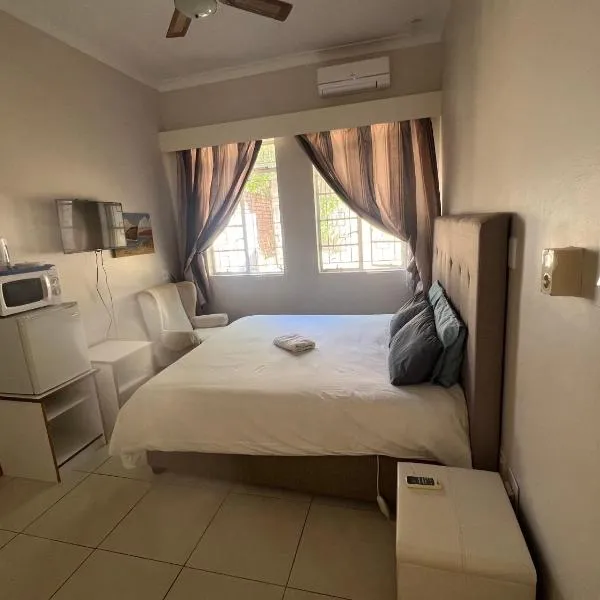 2 Oaks Guest House，位于威廉王城的酒店
