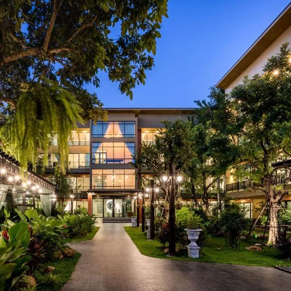 TREX Buriram Boutique Hotel，位于武里南的酒店
