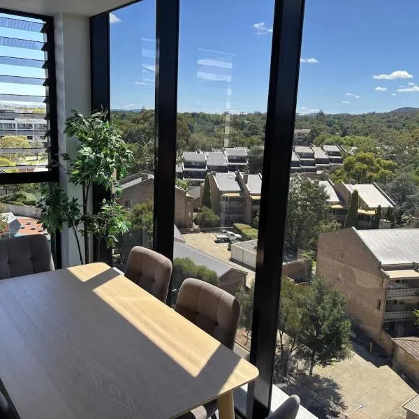 2BR-2BR-2Cars -CBD-Pool-sleeps 6，位于堪培拉的酒店