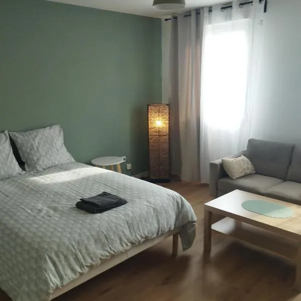 Appartement Cosy proche de Rouen，位于Canteleu的酒店