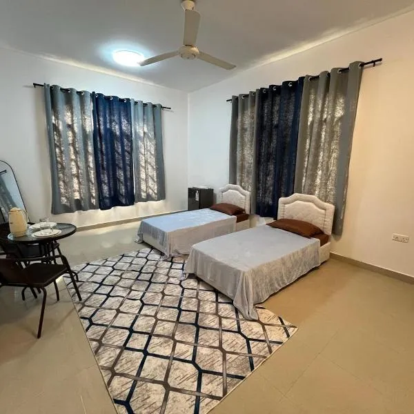 Gisa Hostel All Private Ensuite Rooms，位于Mawāliḩ的酒店