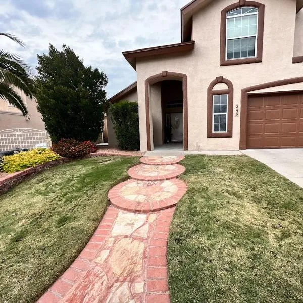 Super Cozy Home Perfect Familys El Paso，位于埃尔帕索的酒店