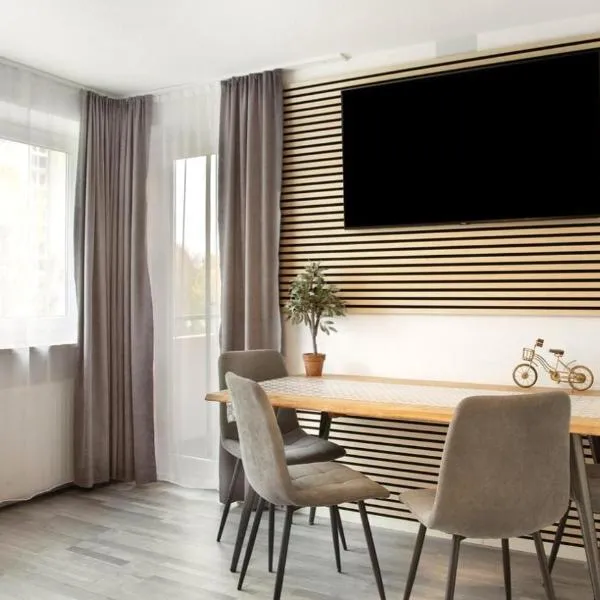Modern Apartments Neuburg S - NEU - 2 Zimmer, Parkplatz, Wi-Fi, TV, Küche，位于多瑙河畔诺伊堡的酒店