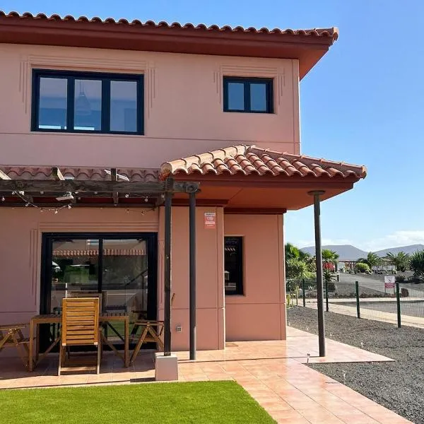 Villa Esther，位于Majanicho的酒店