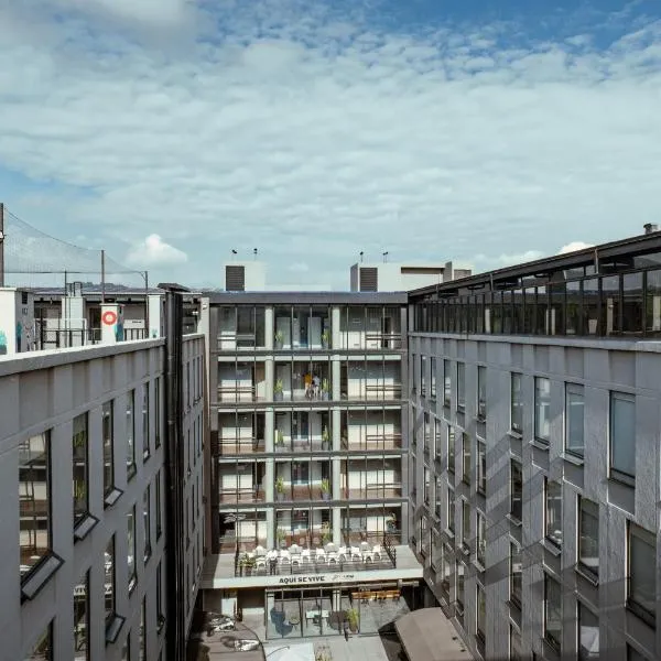 UMA Suites Chia，位于奇亚的酒店