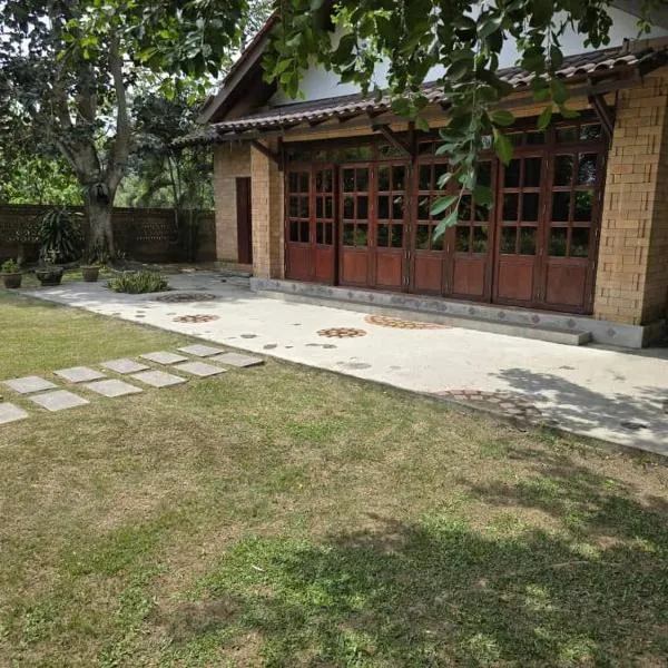 Fresia Villa & Camping，位于Beranang的酒店