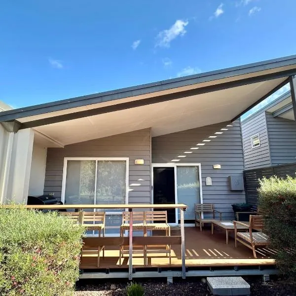 Villa Sulla Costa at Cape Villas，位于邓斯伯勒的酒店