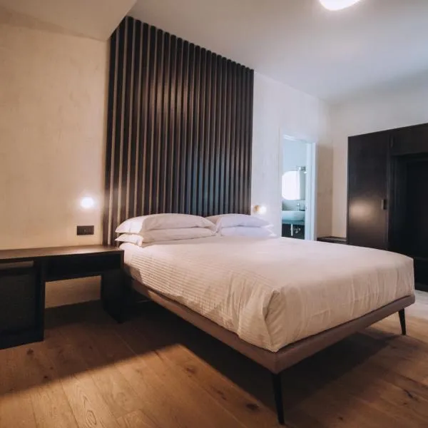 SambuRoom B&B，位于圣焦万尼泰亚蒂诺的酒店