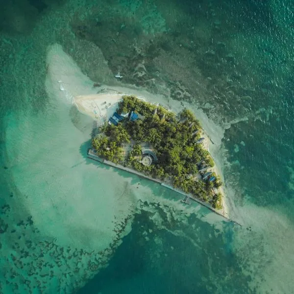 Isla Corona，位于巴尔的酒店