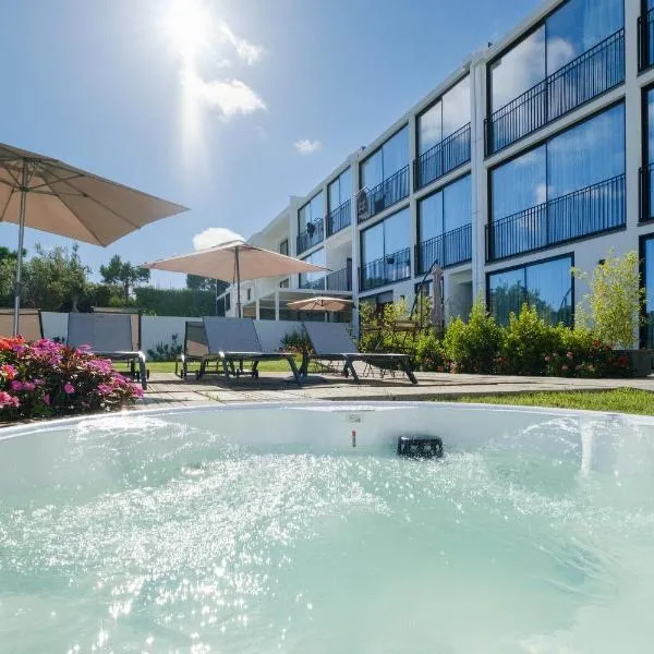 Mónaco Suites & Garden，位于蓬塔德尔加达的酒店