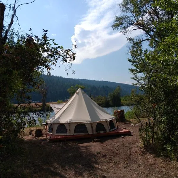 Snake River Glamping，位于Irwin的酒店