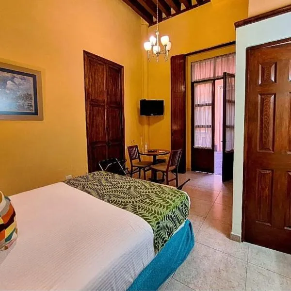 德尔匹普埃布拉酒店，位于普埃布拉的酒店