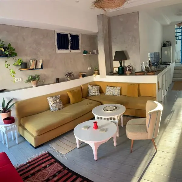 Stylish duplex in Sidi Bou Saïd，位于西迪·布·赛义德的酒店