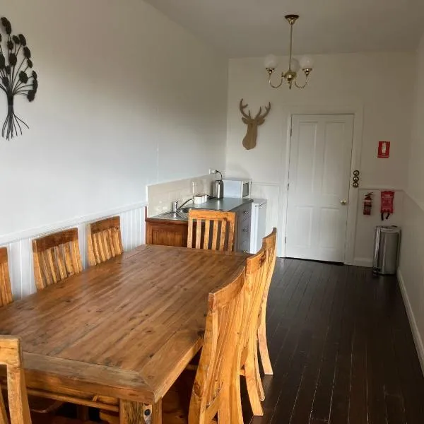 Library Cottage，位于Hamilton的酒店