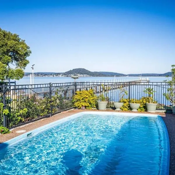 Waterfront Oasis at Central Coast，位于Tascott的酒店