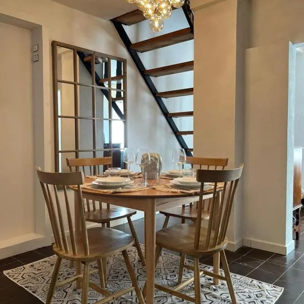 MASUA HOUSE PRESTIGE-two minutes from the sea，位于内比达的酒店