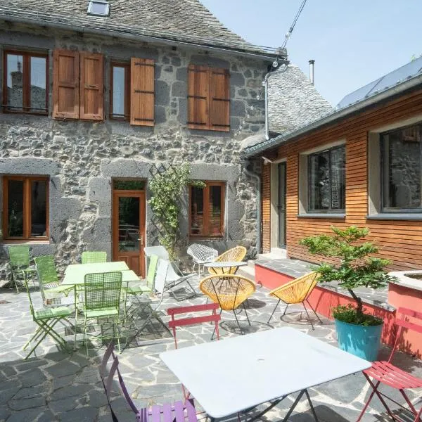 La Maison - Hôtel & Gîte，位于拉吉约勒的酒店
