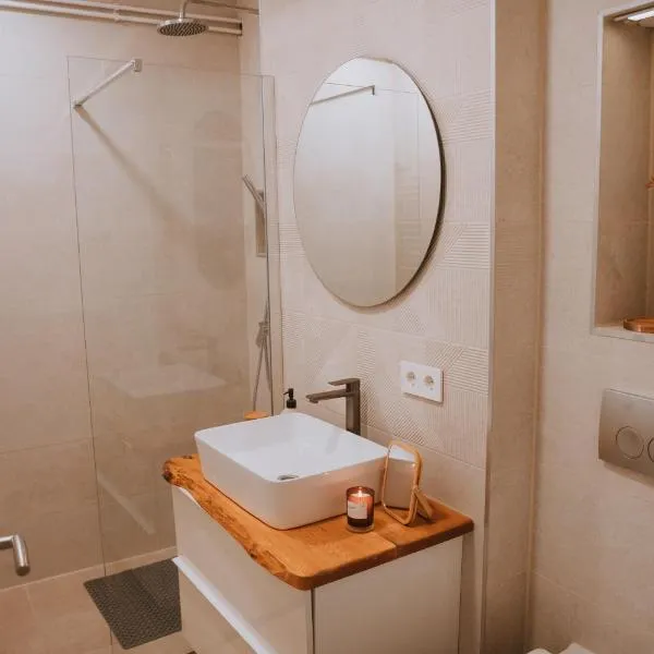 Apartman Esseg - Luxury Living in Historic Esseg，位于奥西耶克的酒店