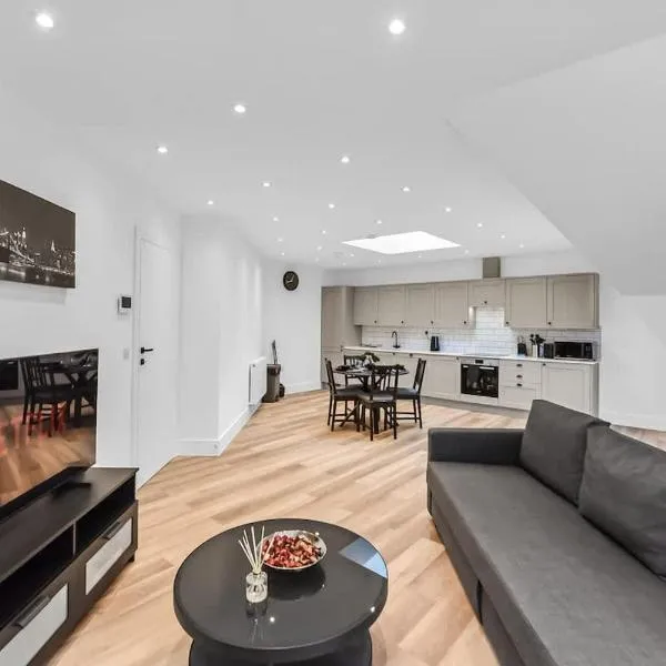 JD Apartments Urban Skyview Apartment East Croydon，位于克罗伊登的酒店