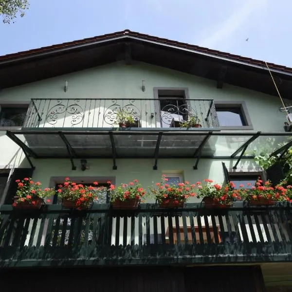 Fedrig Hostel rooms，位于科巴里德的酒店