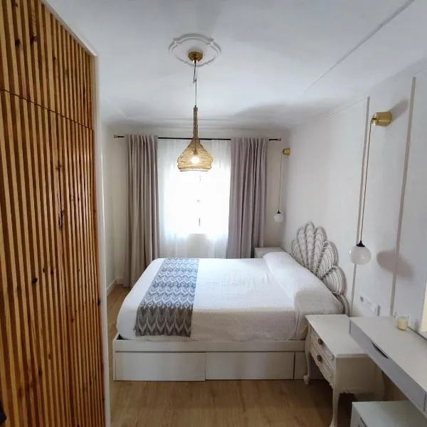 River House，位于卡塞雷斯的酒店