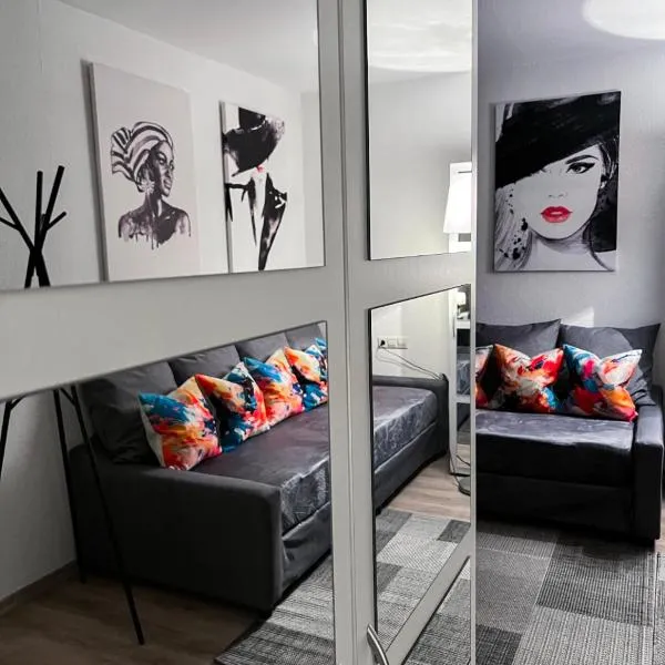 NEU Hotelzimmer mit ganzer Küche und 100pro REIN，位于Hohberg的酒店