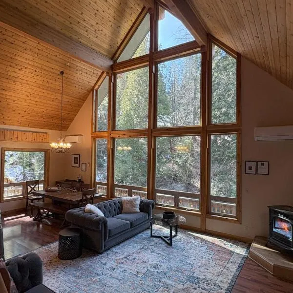 Lily of the Valley - Big Wall, Yosemite Day Use Reservations, Breakfast, Forest View and WiFi，位于西优胜美地的酒店