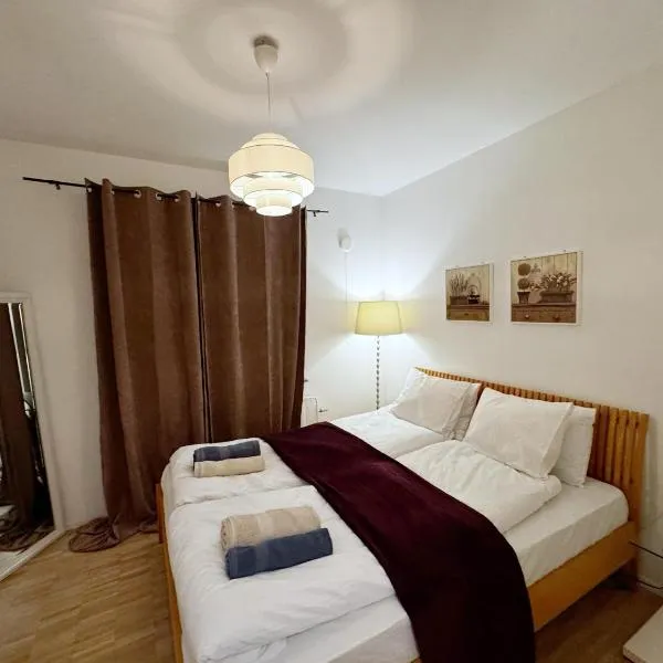 Cozy Independent House with Free Parking and 20 mins to center，位于赫尔辛基的酒店