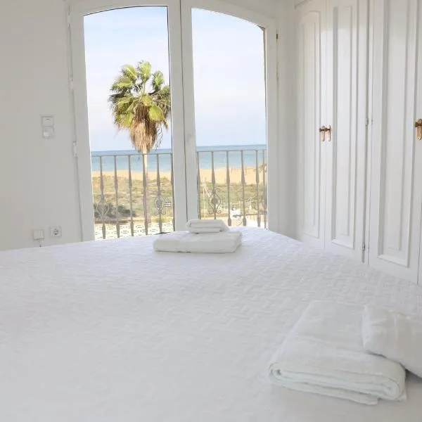 Chalet en la Playa con Piscina Privada - holaVivienda Inmobiliaria，位于德尼亚的酒店