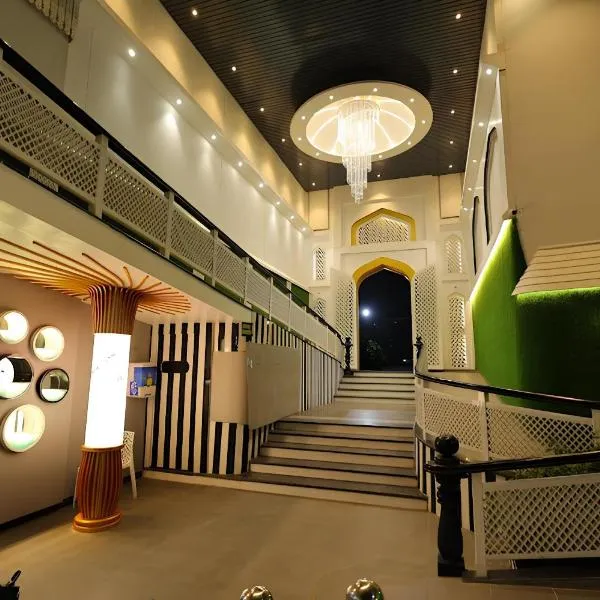 Hotel Darbar-E-Khas，位于巴雷利的酒店