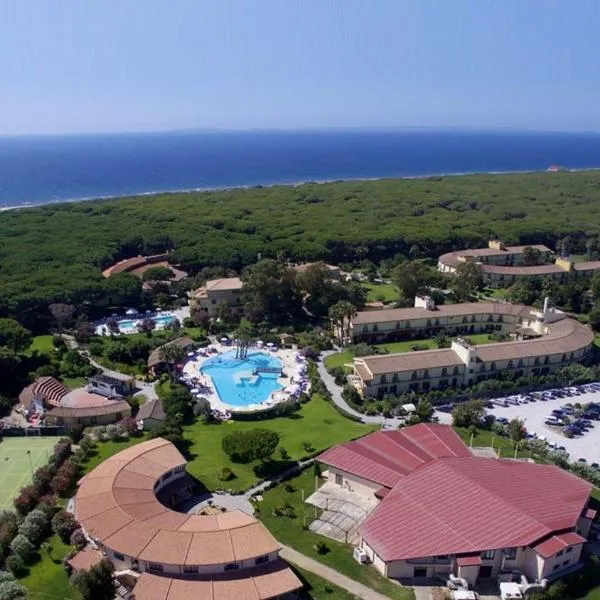 Horse Country Resort Congress & Spa - Hotel Ribot，位于阿尔博雷阿的酒店