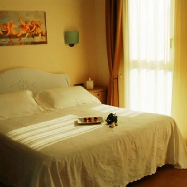 皮克洛普林西比酒店，位于Villongo SantʼAlessandro的酒店
