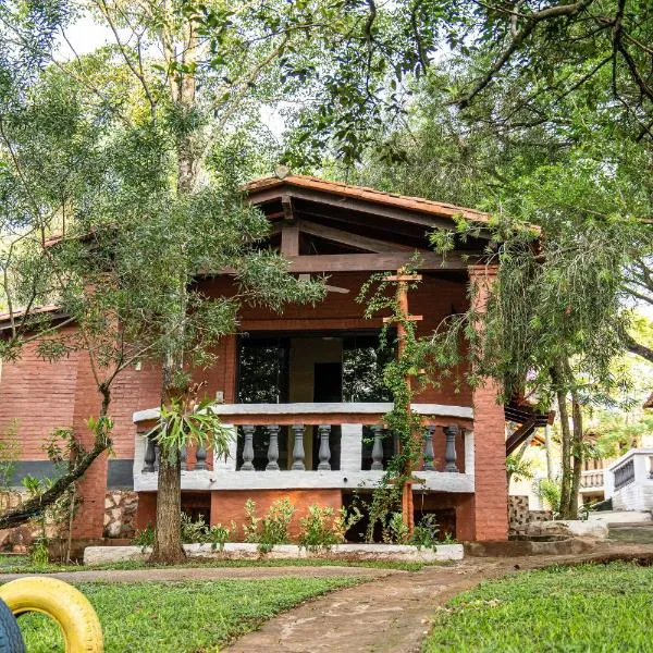 Los Cantares，位于皮里韦维的酒店