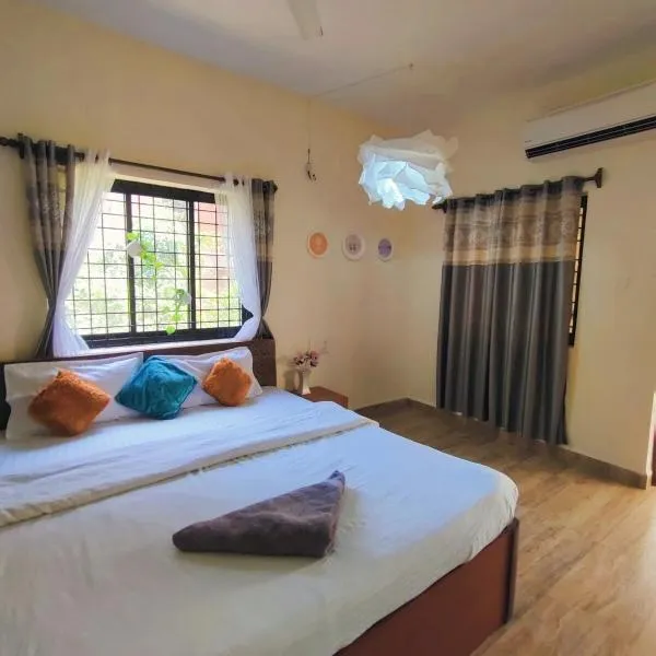 Quirky Stays- 2bhk Villa - Calangute，位于坎多林的酒店