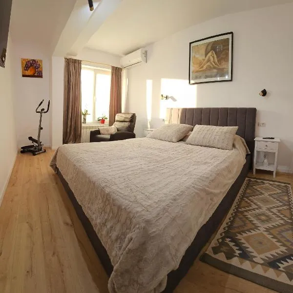 4Rest Apartment，位于皮亚特拉-尼亚姆茨的酒店