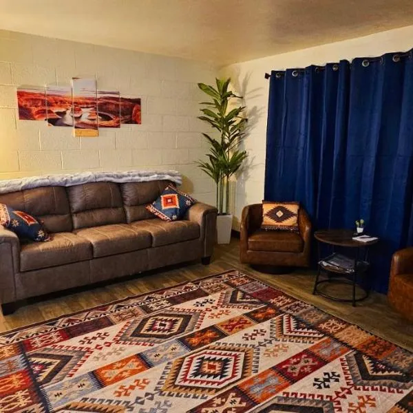 1Bd, King, Brkfst, Large TVs, WD, Sleeps 4, BBQ，位于佩吉的酒店