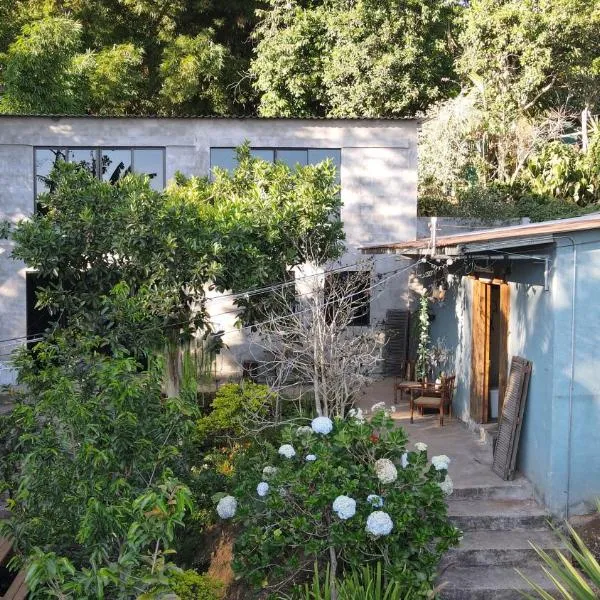 Bambu Hostel，位于Juayúa的酒店
