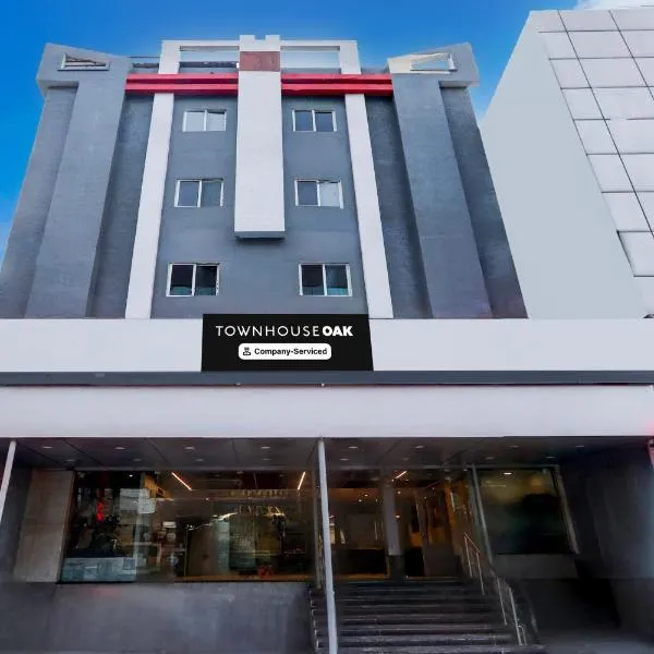 Super Townhouse Oak Madhapur formerly Nera Regency，位于Kondapur的酒店