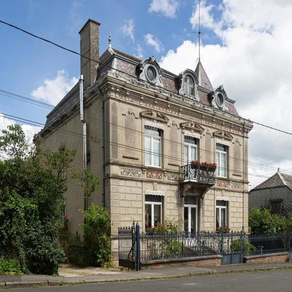 Le Petit Chateau，位于Saint-Michel的酒店