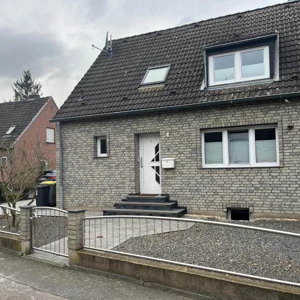Dein 4-Zimmer Zuhause in Hürth bei Köln，位于许尔特的酒店