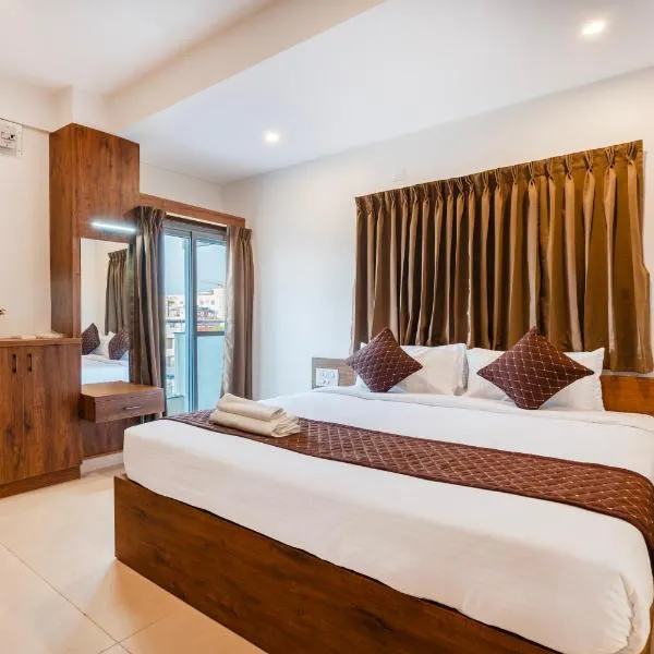 R D HOTELS Peenya，位于班加罗尔的酒店