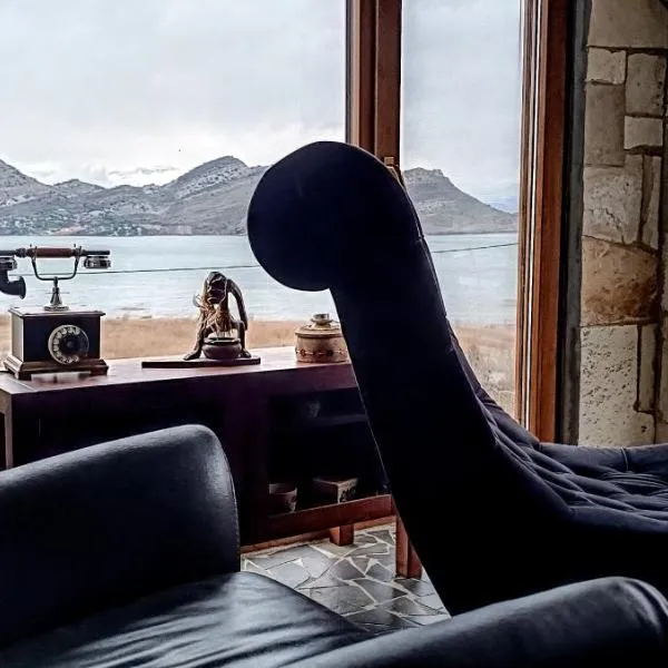 Holiday home Haustor with Skadar lake view，位于波德戈里察的酒店