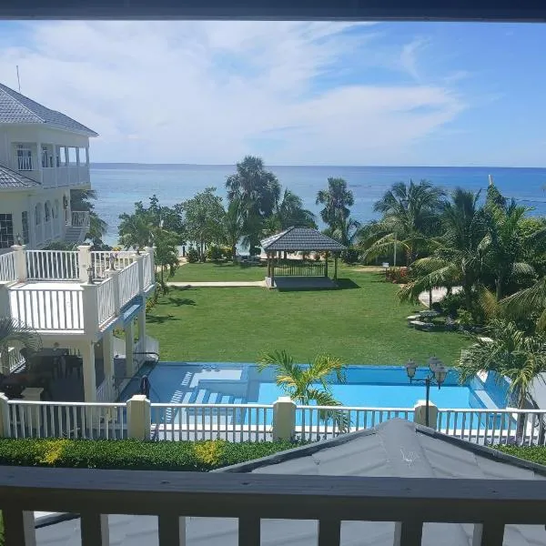 Westmore Beach Villas Limited,位于白豪斯的酒店