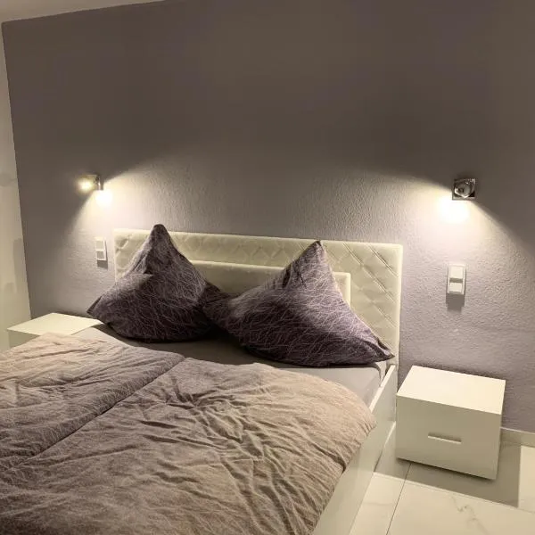Moderne 2 Zimmer Wohnung mit Vollausstattung，位于凯奇的酒店