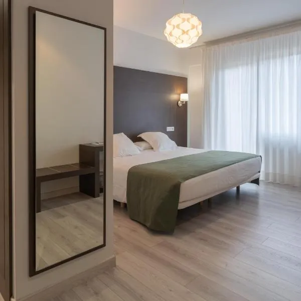 Hotel Mendez Nuñez，位于卢戈的酒店