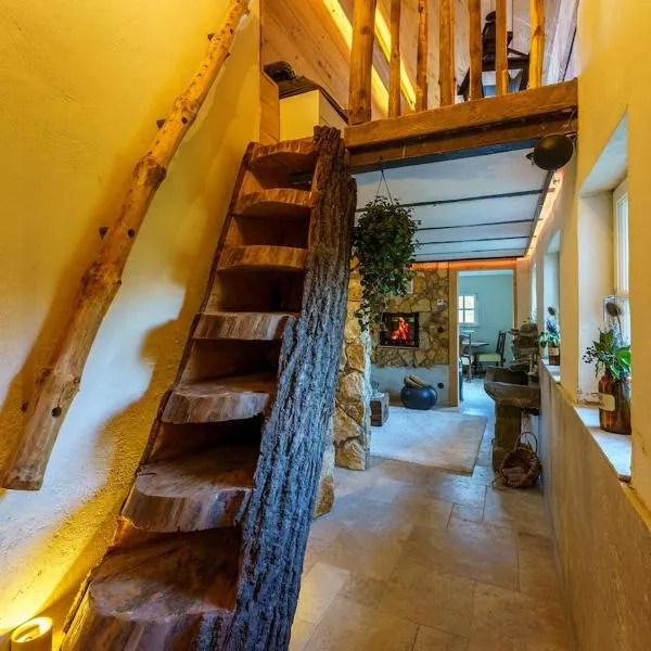 Uriges Landhaus in der Natur，位于多斯滕的酒店