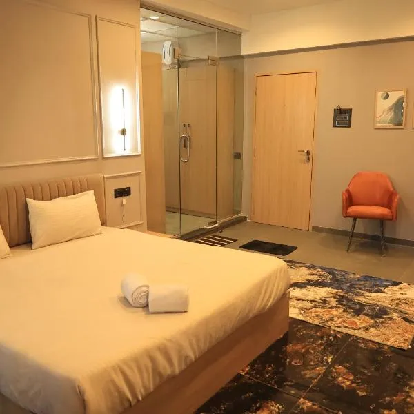 Hotel Siddhesh INN，位于Pimpalwandi的酒店